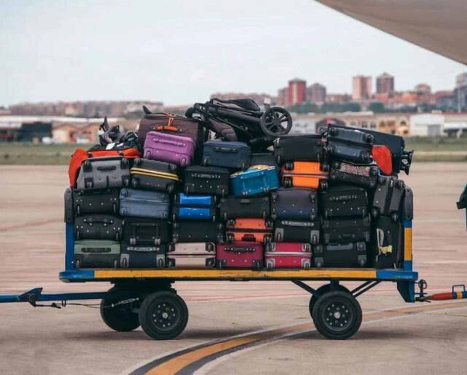 機場應急指南 行李未及時托運，可單獨托運嗎？